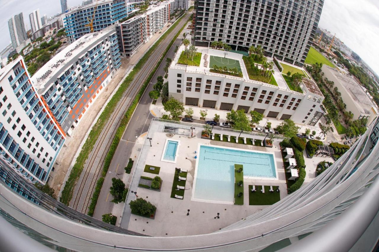 Midtown Miami Residences 多拉 外观 照片
